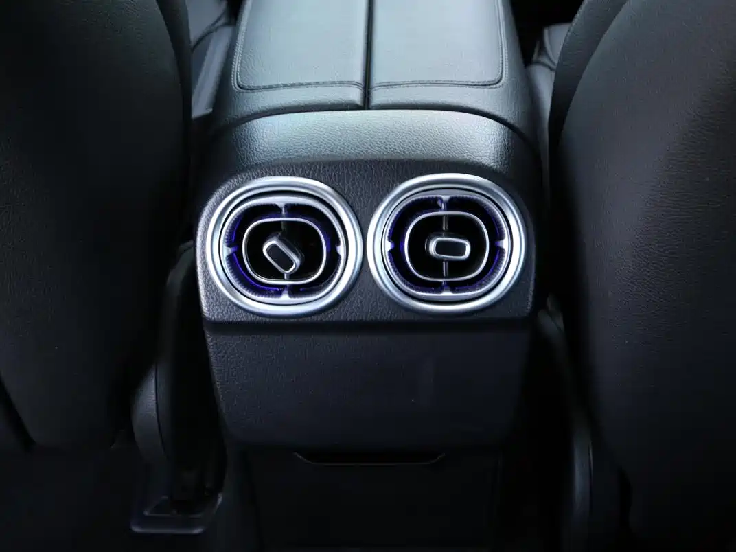 Mercedes-Benz C-Class 2023 C 260 L Sport фото 16