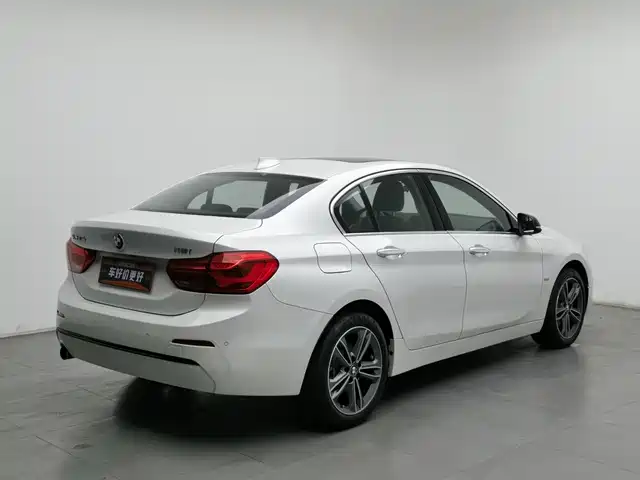 BMW 1 Series 2017 118i Sport — фото 2