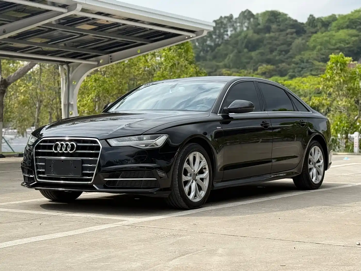 Audi A6L 2018 30th Anniversary 35 TFSI Fashion