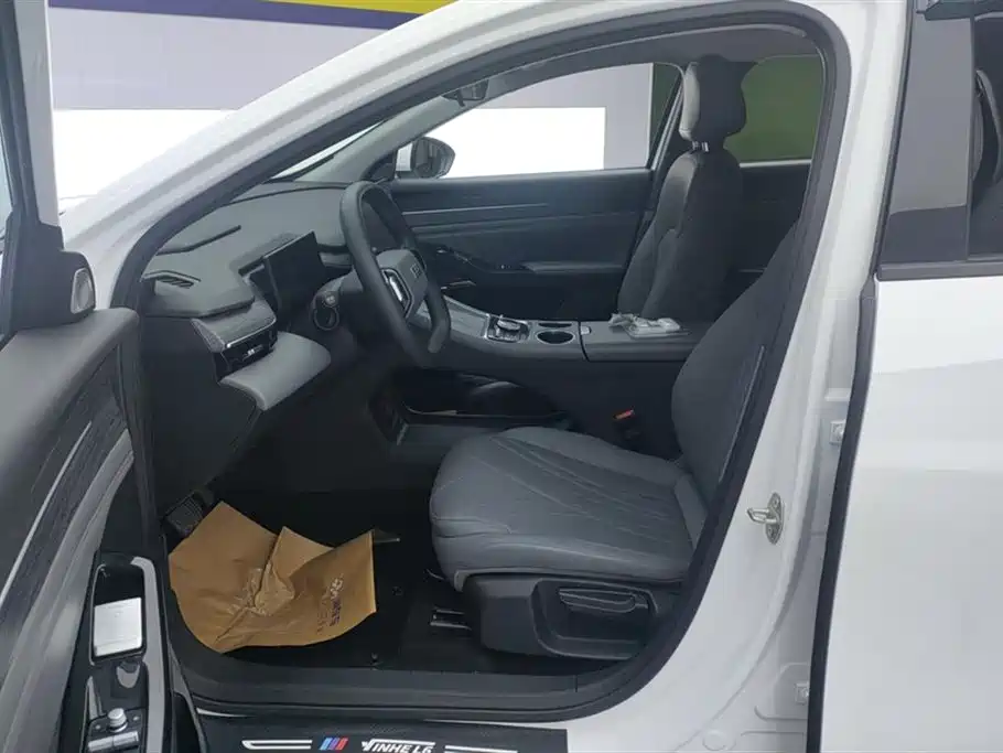 GEELY GALAXY GALAXY L6