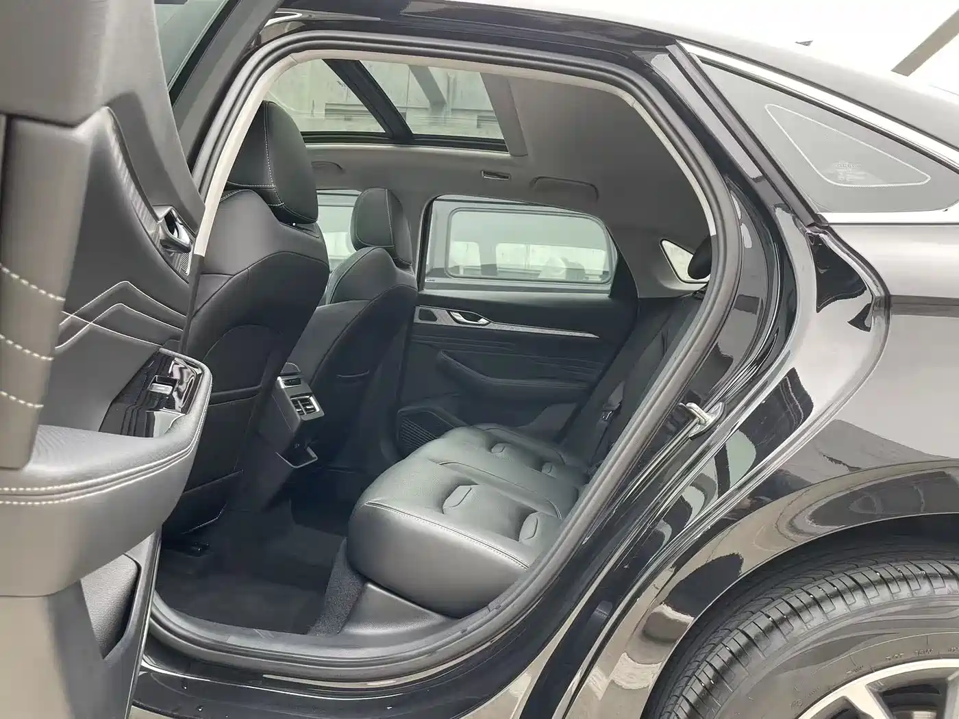 GEELY AUTOMOBILE XINGRUI