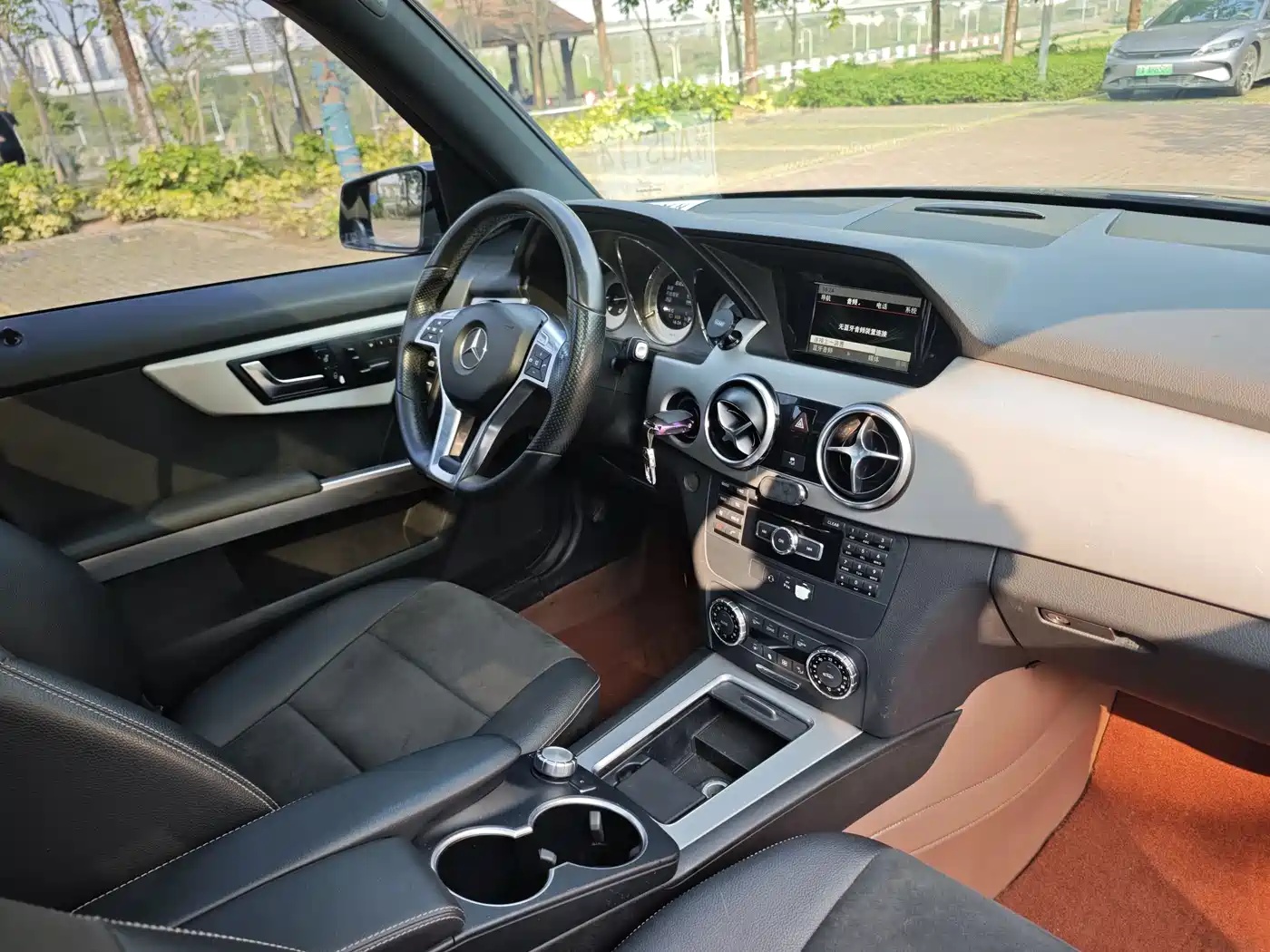 Mercedes-Benz GLK-Class 2015 GLK 260 4MATIC Dynamic Ultimate Edition фото 13