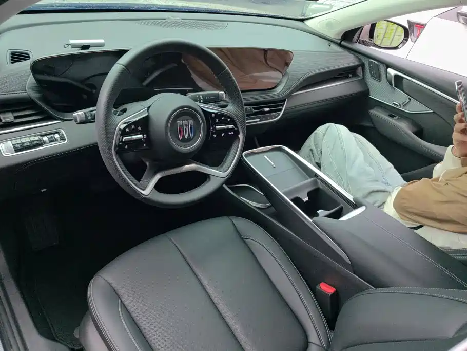 Buick LaCrosse 2025 2025 Model 28T Platinum Edition