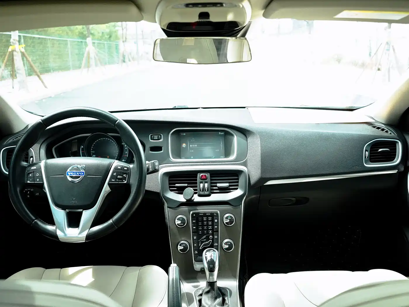 Volvo V40 2016 2015 1.6T Smart Comfort Edition