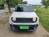 Photo 3 - Jeep Renegade