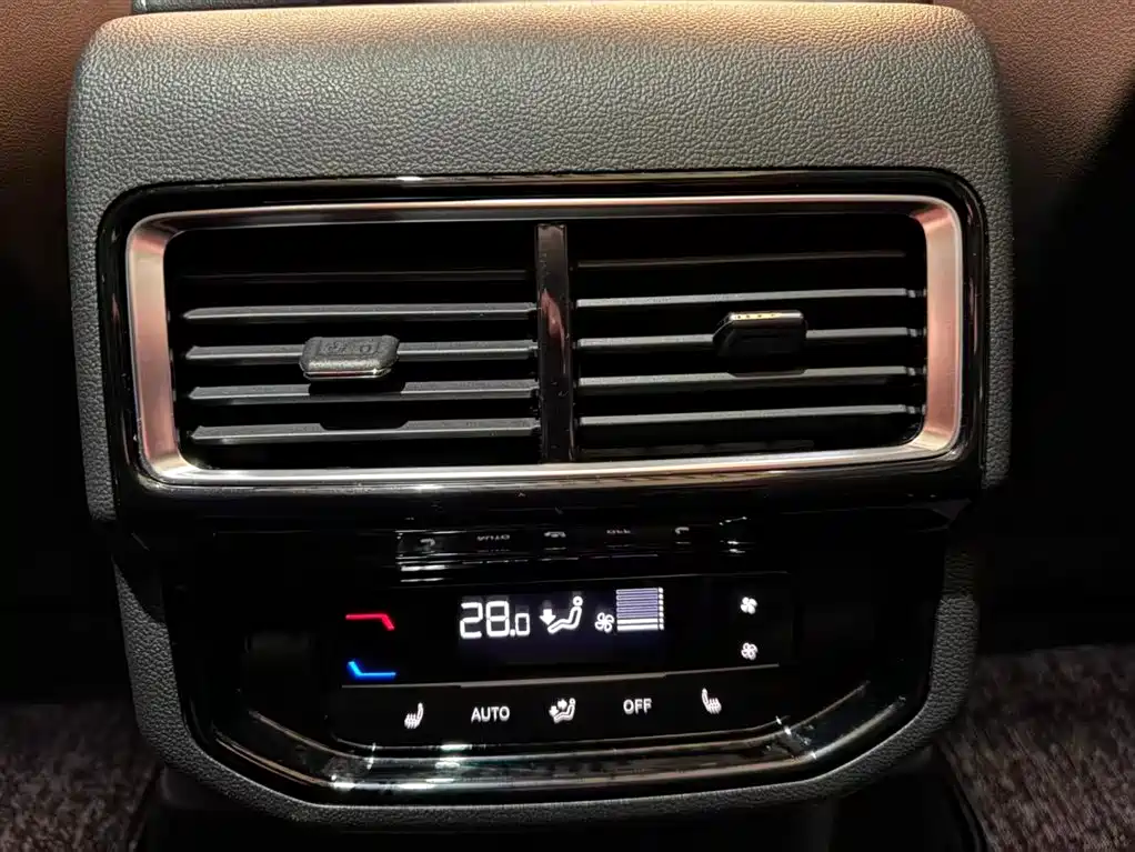 Volkswagen Teramont 2023 Facelift 380TSI AWD Prestige Luxury фото 15