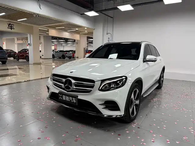 MERCEDES-BENZ GLC