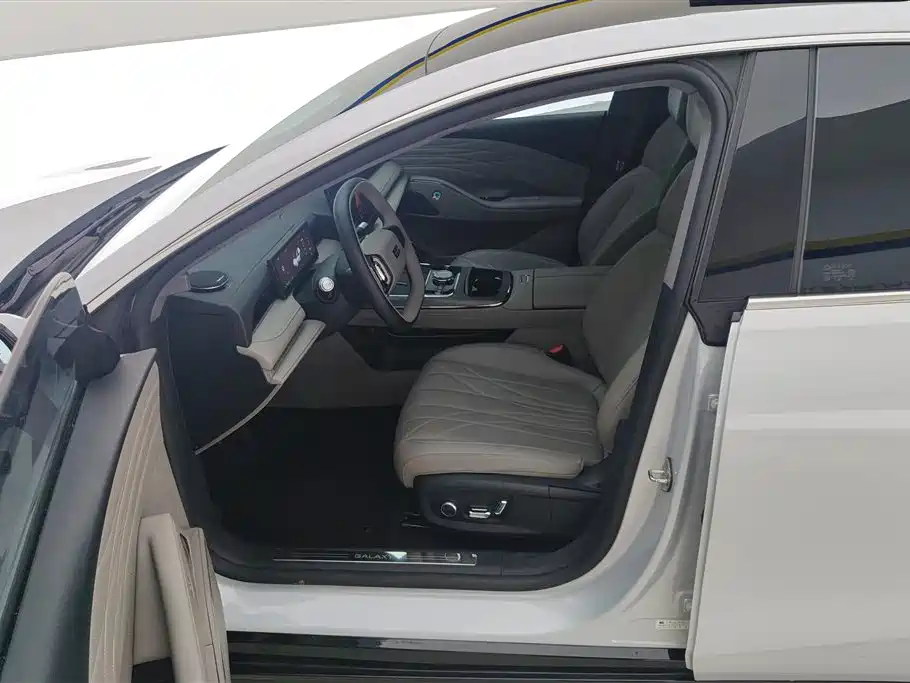 GEELY GALAXY GALAXY SPARKLE 8