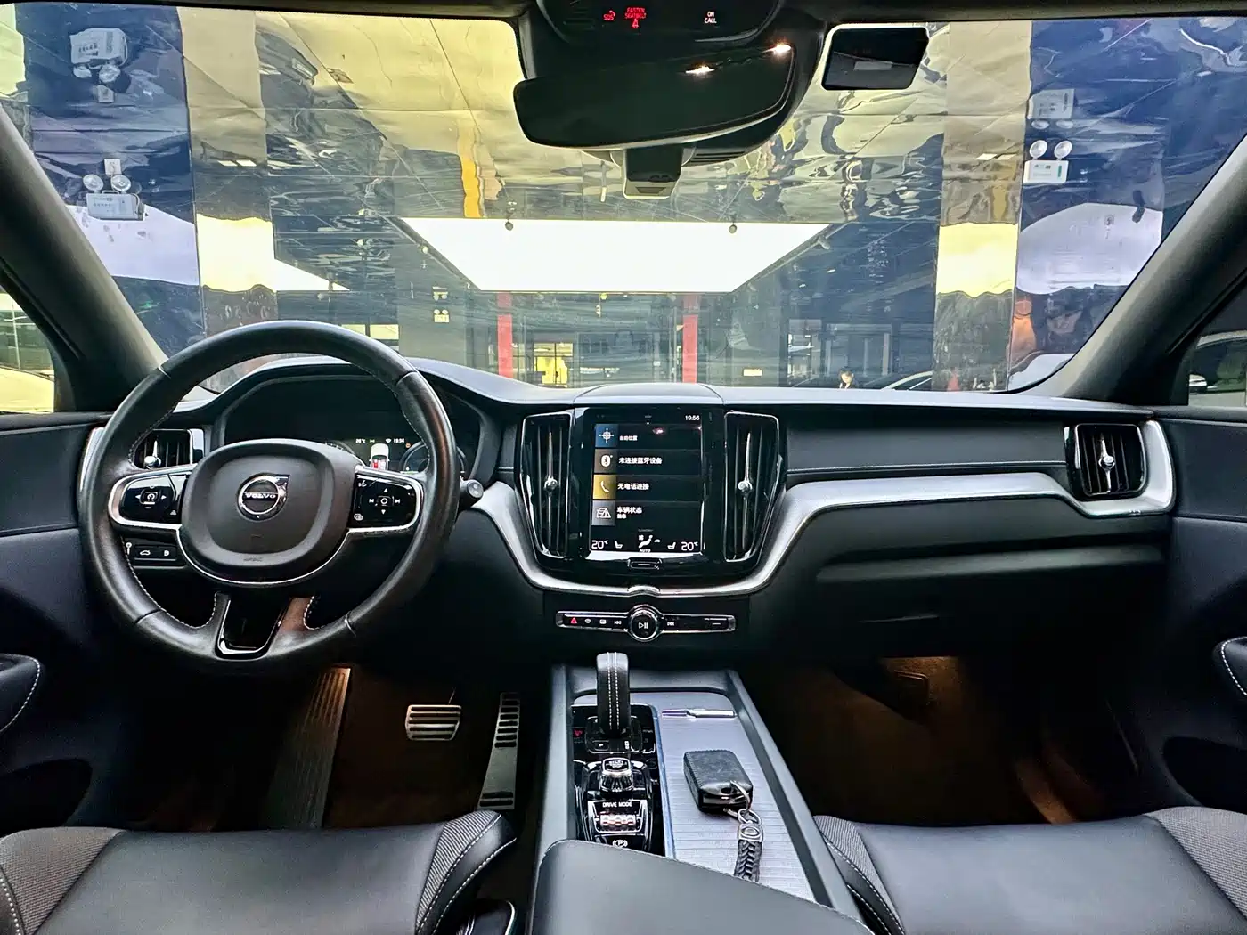 Volvo XC60 Plug-in Hybrid 2020 2021 T8 E-Drive Hybrid Inscription Sport