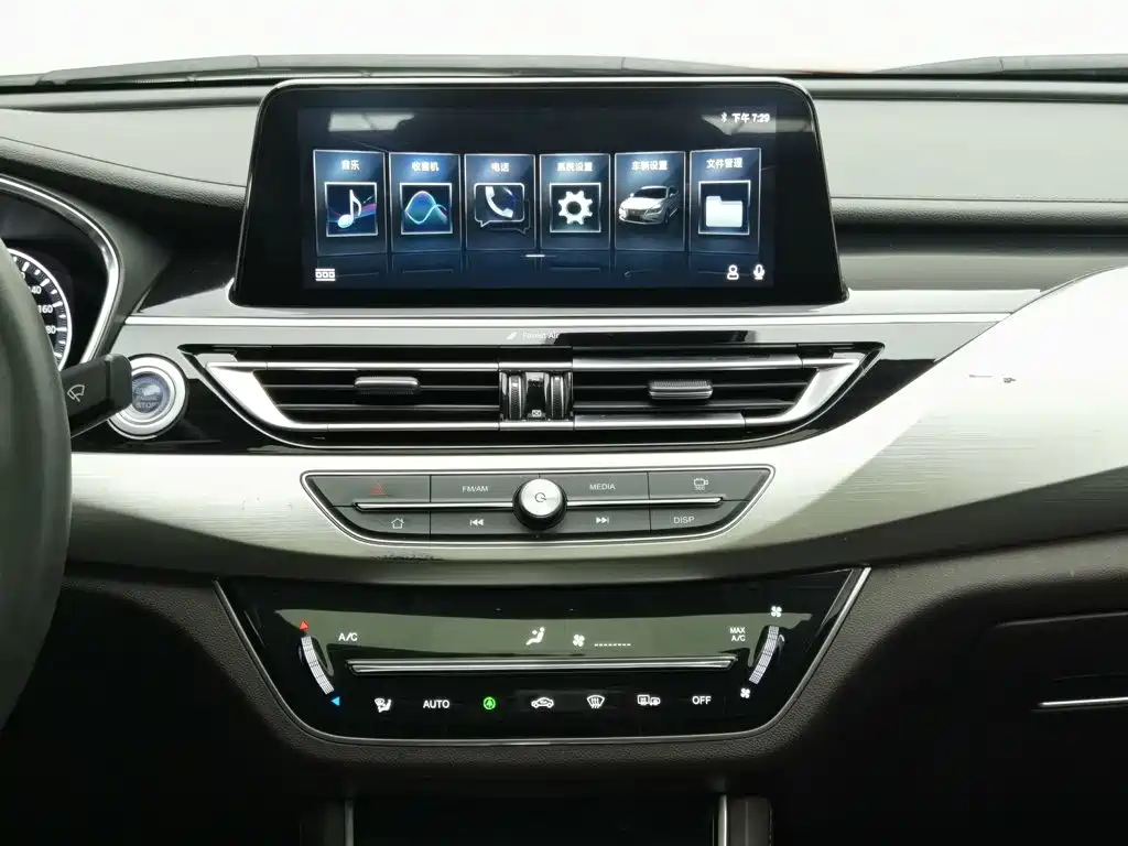 Changan Raeton CC 2018 2018 1.5T Auto Premium Class China V