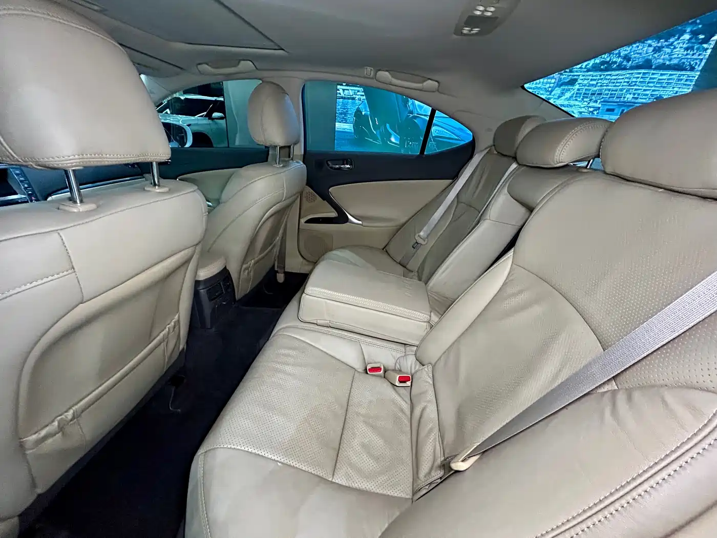 Lexus IS 2011 250 Sport фото 24