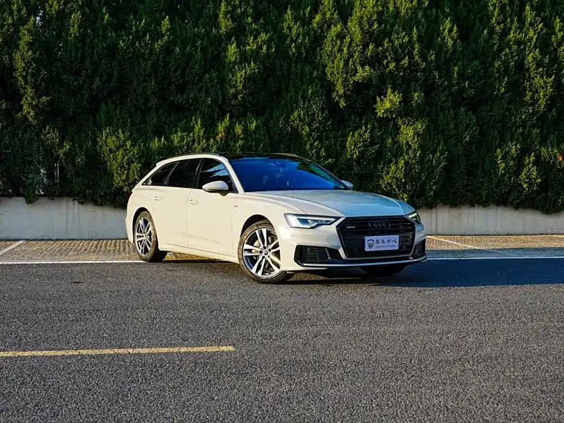 Photo 3 - Audi A6 (Import)
