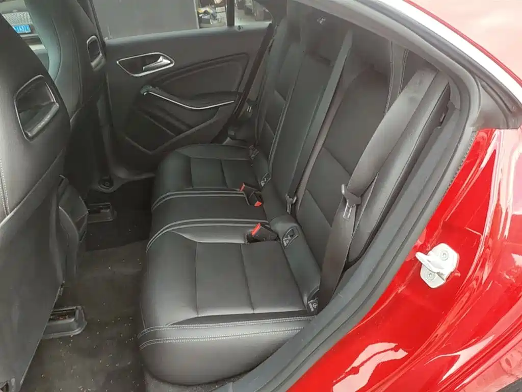 Mercedes-Benz CLA (Import) 2017 Facelift CLA 200 Style фото 17