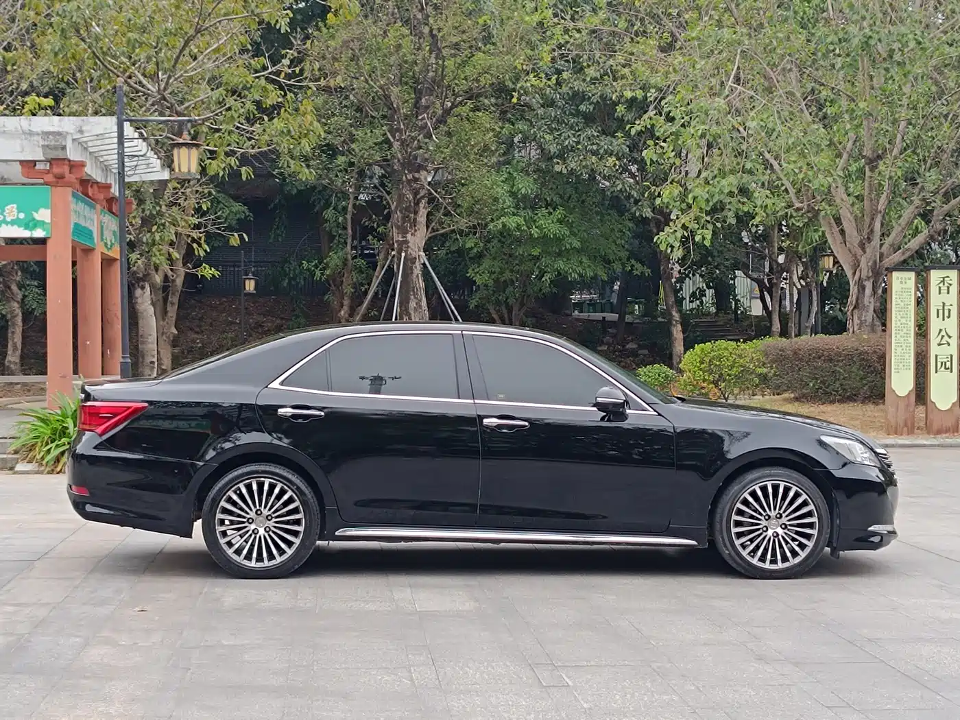 Toyota Crown 2018 2.0T Sport Edition фото 19