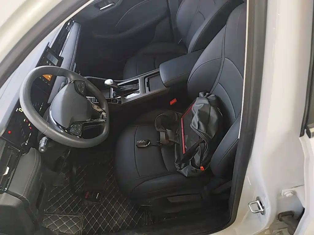 Photo 15 - Roewe i5