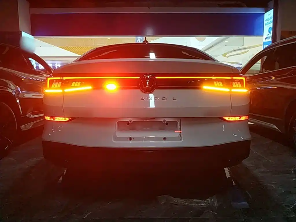Volkswagen Lamando 2022 Lamando L 280TSI DSG Spicy Edition фото 5