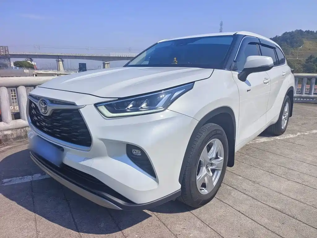 Photo 1 - Toyota Highlander