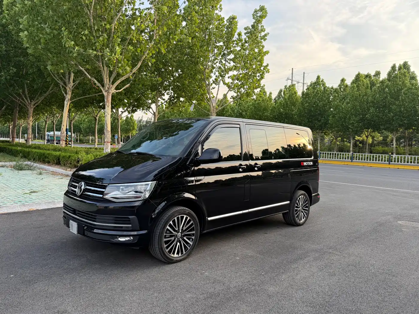 Volkswagen Multivan 2020 2019 2.0TSI 4WD Premium 7-seater