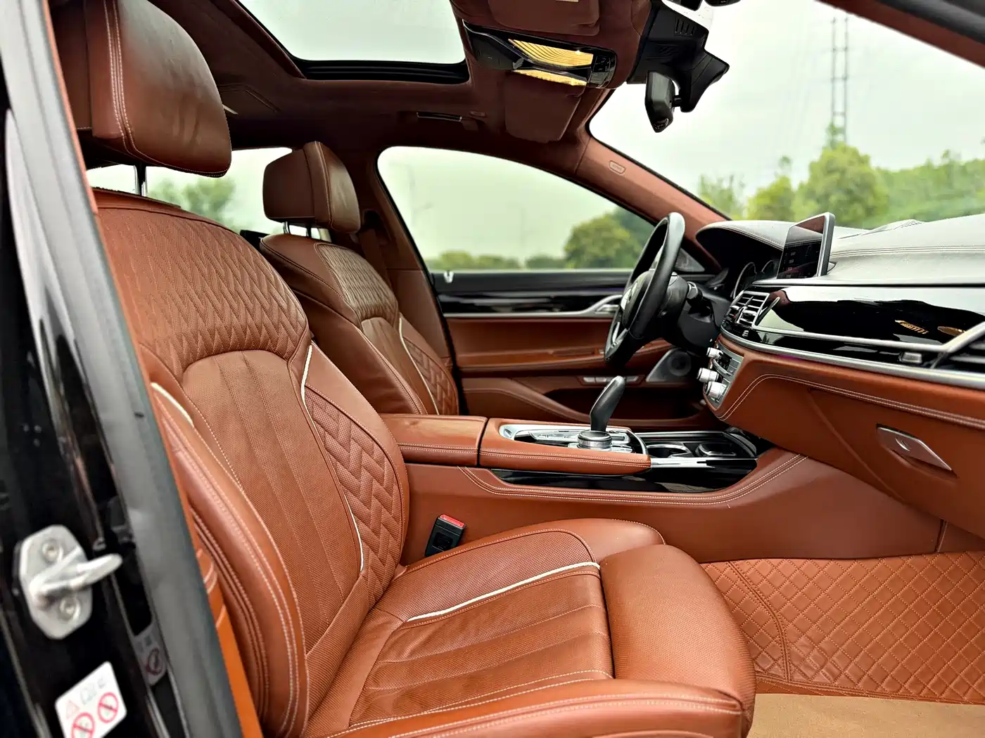 BMW 7 Series 2018 740Li xDrive Premium Type Excellence Package фото 14