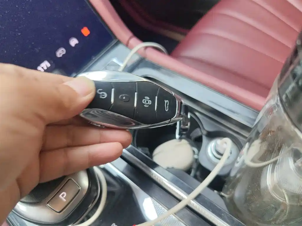 Hongqi H5 2023 1.5T DCT Smart Connect Flag Rhythm фото 12