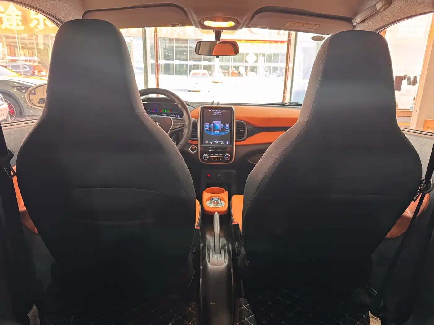 QQ New Energy Little Ant 2019 2018 400 4-Seater Premium Smart Edition