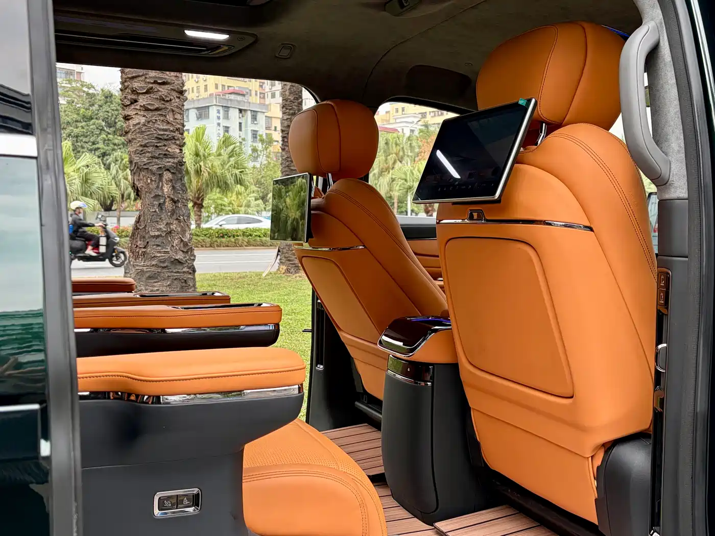 GEELY GALAXY WING TRUE L380