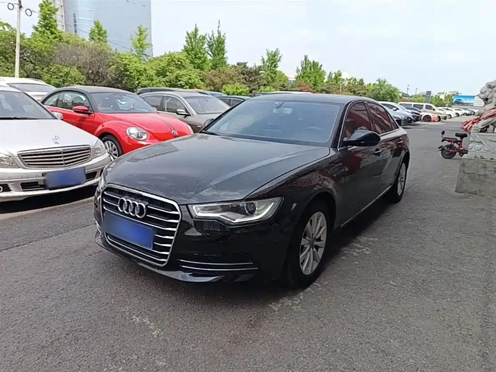 Audi A6L 2014 30 FSI Luxury фото 2