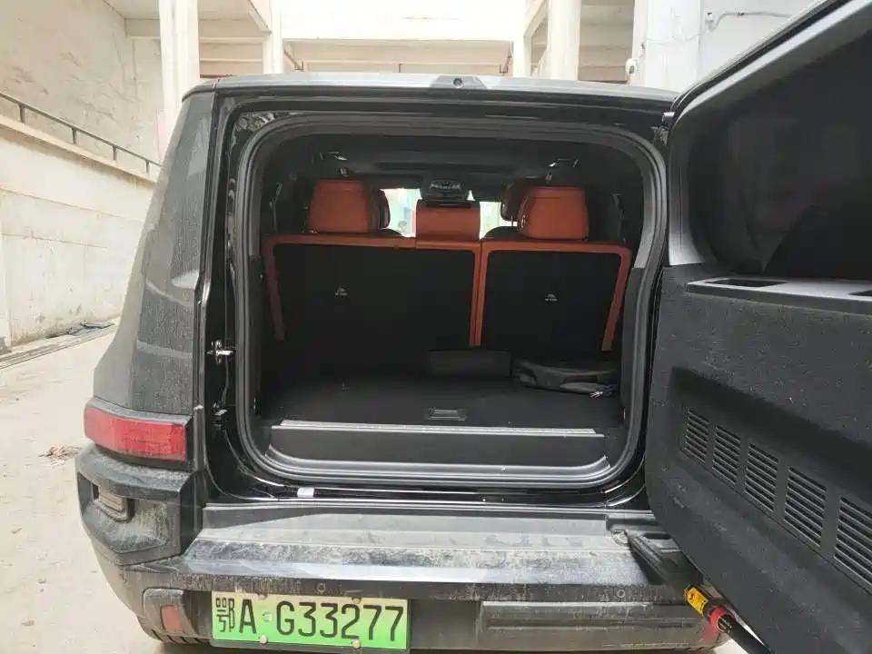 TANK TANK 700 NEW ENERGY