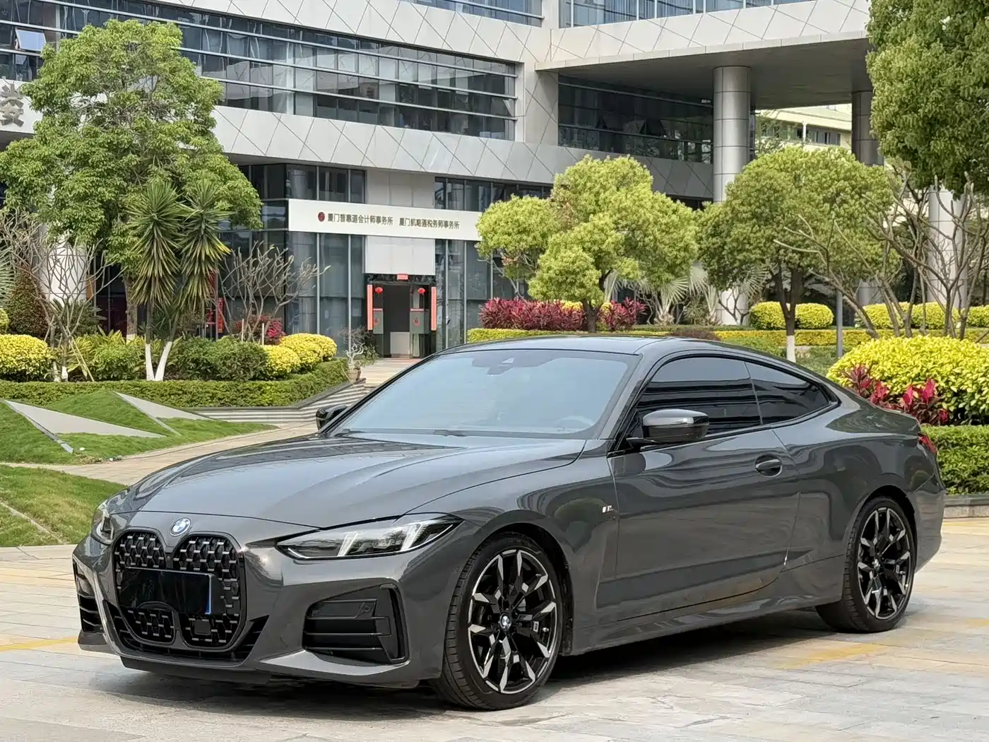 BMW 4 Series 2024 430i M Sport Shadow Edition