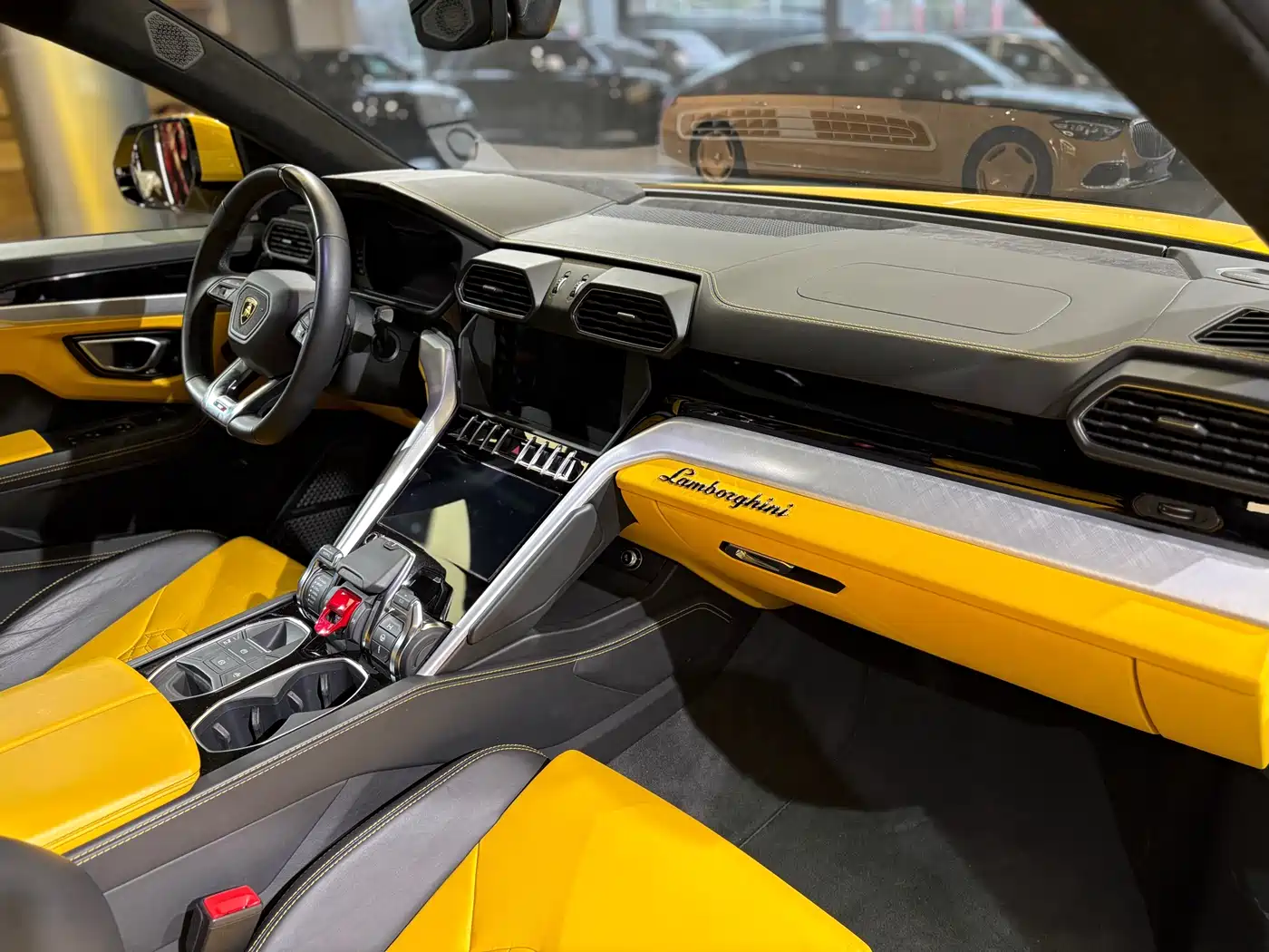 Lamborghini Urus 2018 4.0T V8 фото 18