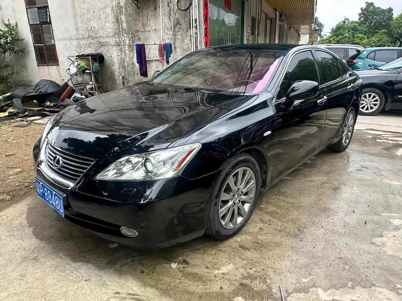 Фото 1 - Lexus ES