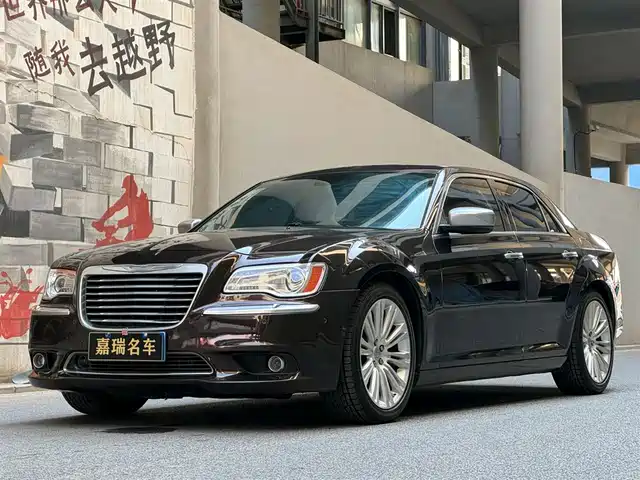  Chrysler Chrysler 300C (Import) 2013 3.6L Prestige Edition