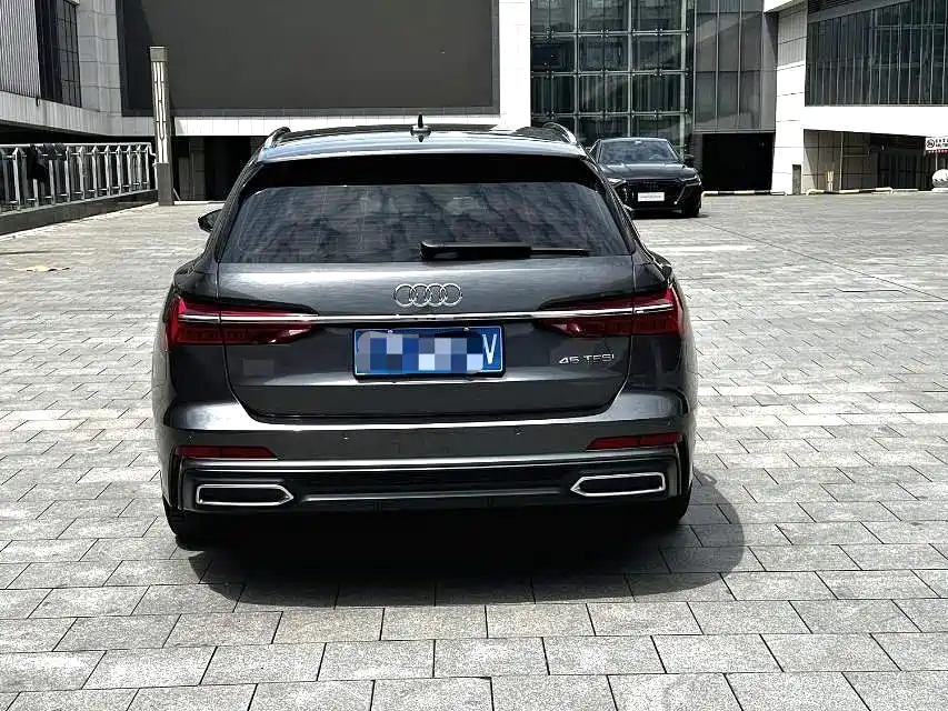 Фото 8 - Audi A6 (Import)