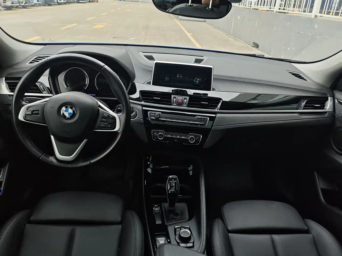 BMW X2 (Import) 2019 sDrive25i Leading M Off-Road Package China VI фото 9
