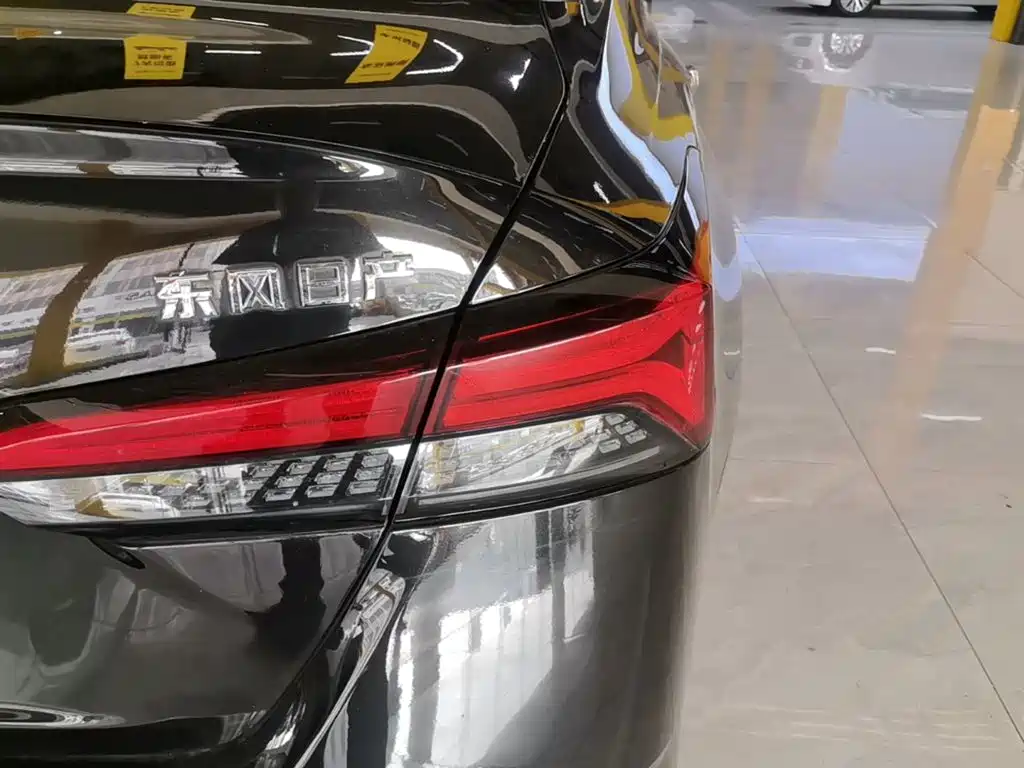 Photo 8 - Nissan Teana