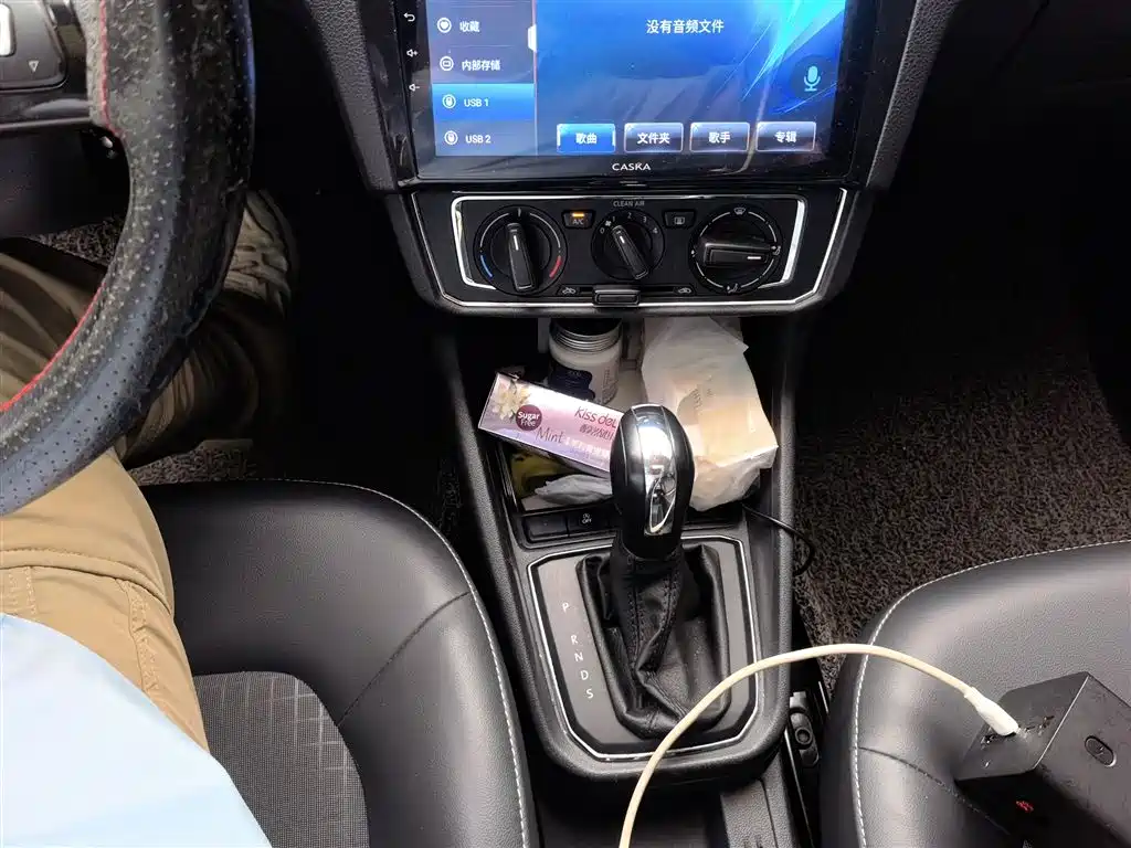 Volkswagen Santana 2018 1.5L Automatic Comfort Edition фото 11