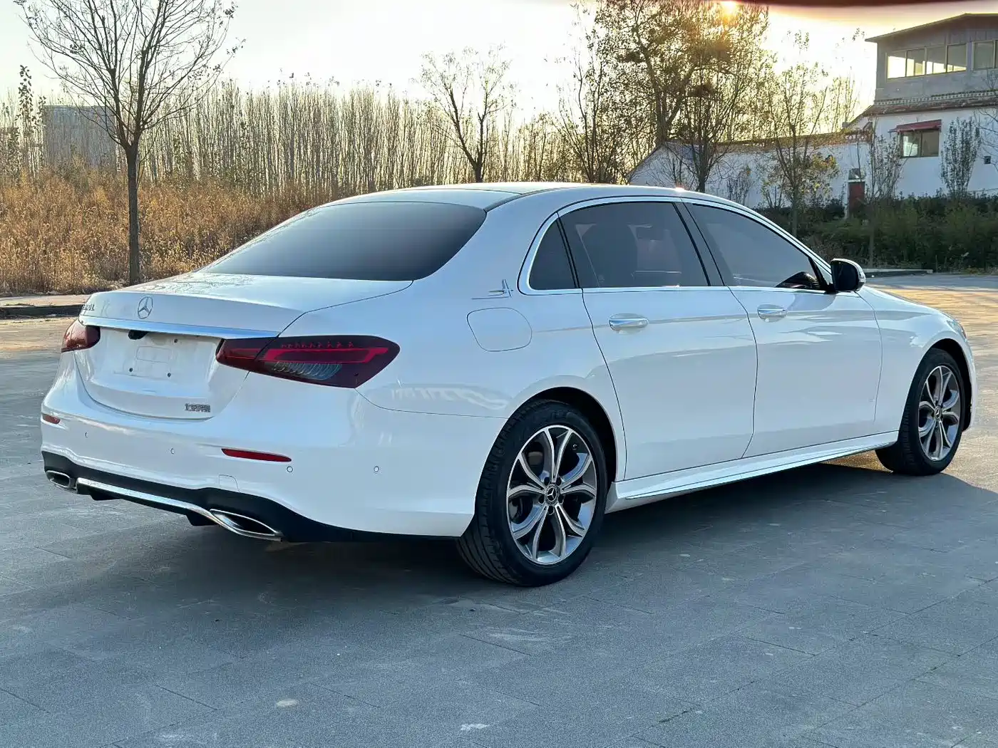 Mercedes-Benz E-Class 2021 E 300 L Sport Fashion фото 9