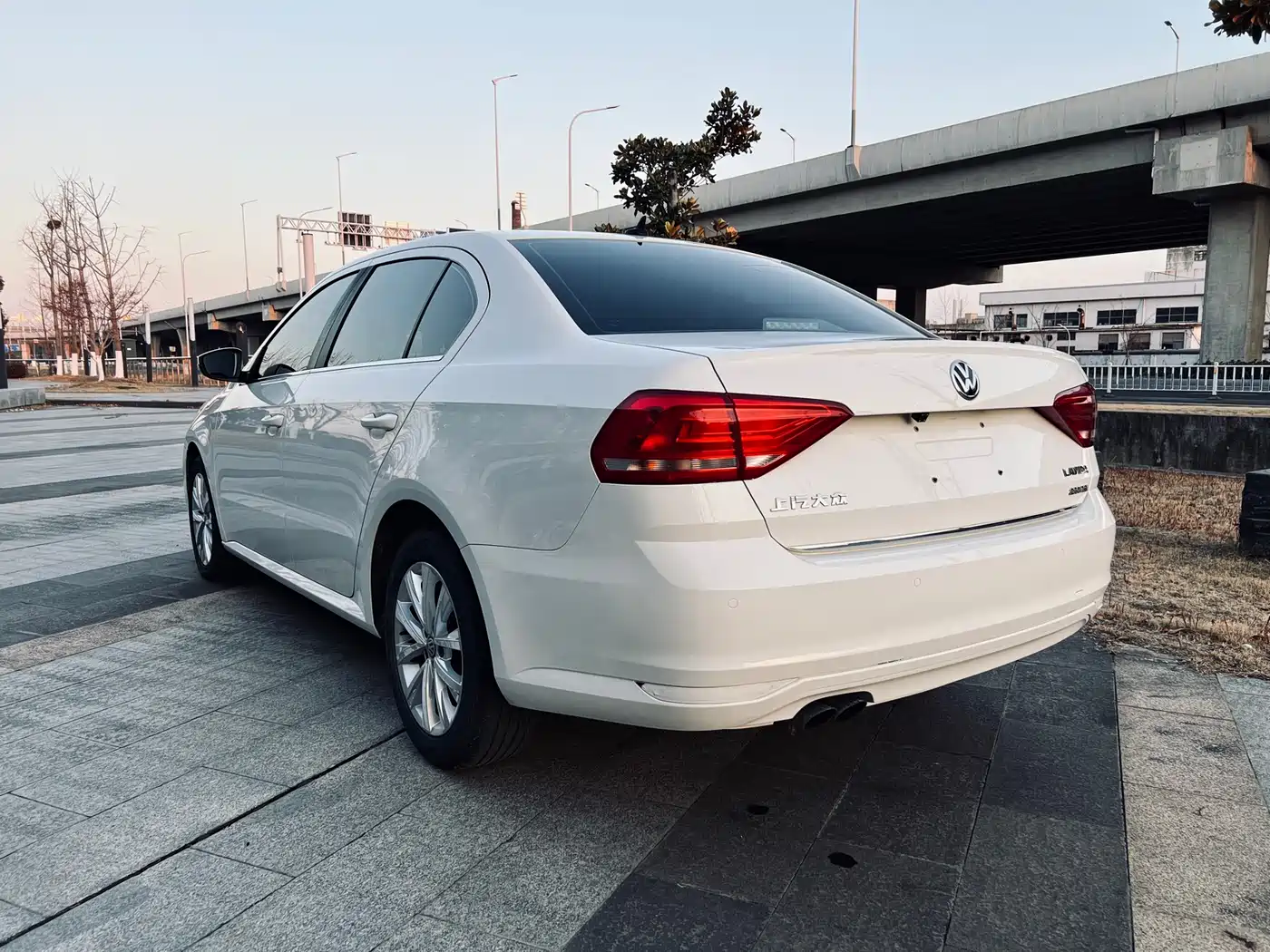 Volkswagen Lavida 2017 230TSI DSG Comfort Edition фото 10