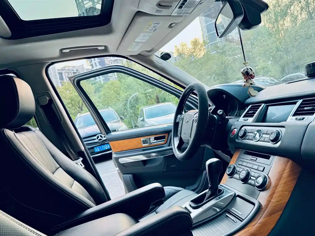 Land Rover Range Rover Sport 2012 5.0 SC V8 HSE фото 13