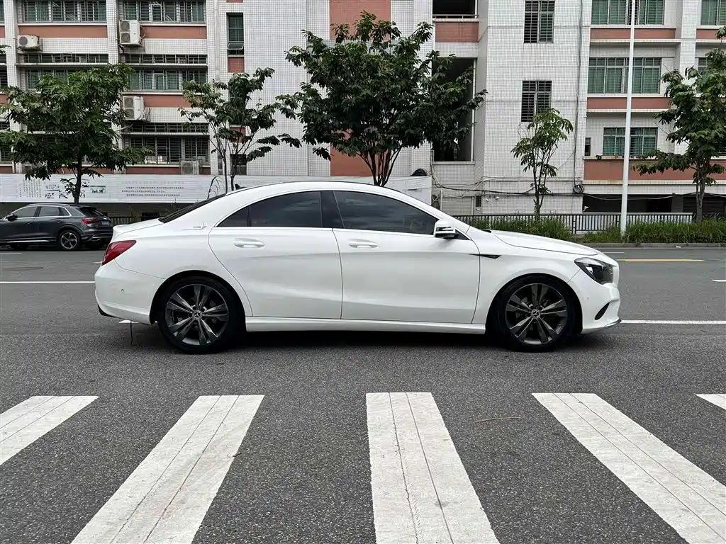 Mercedes-Benz CLA (Import) 2018 CLA 200 Dynamic Edition фото 7