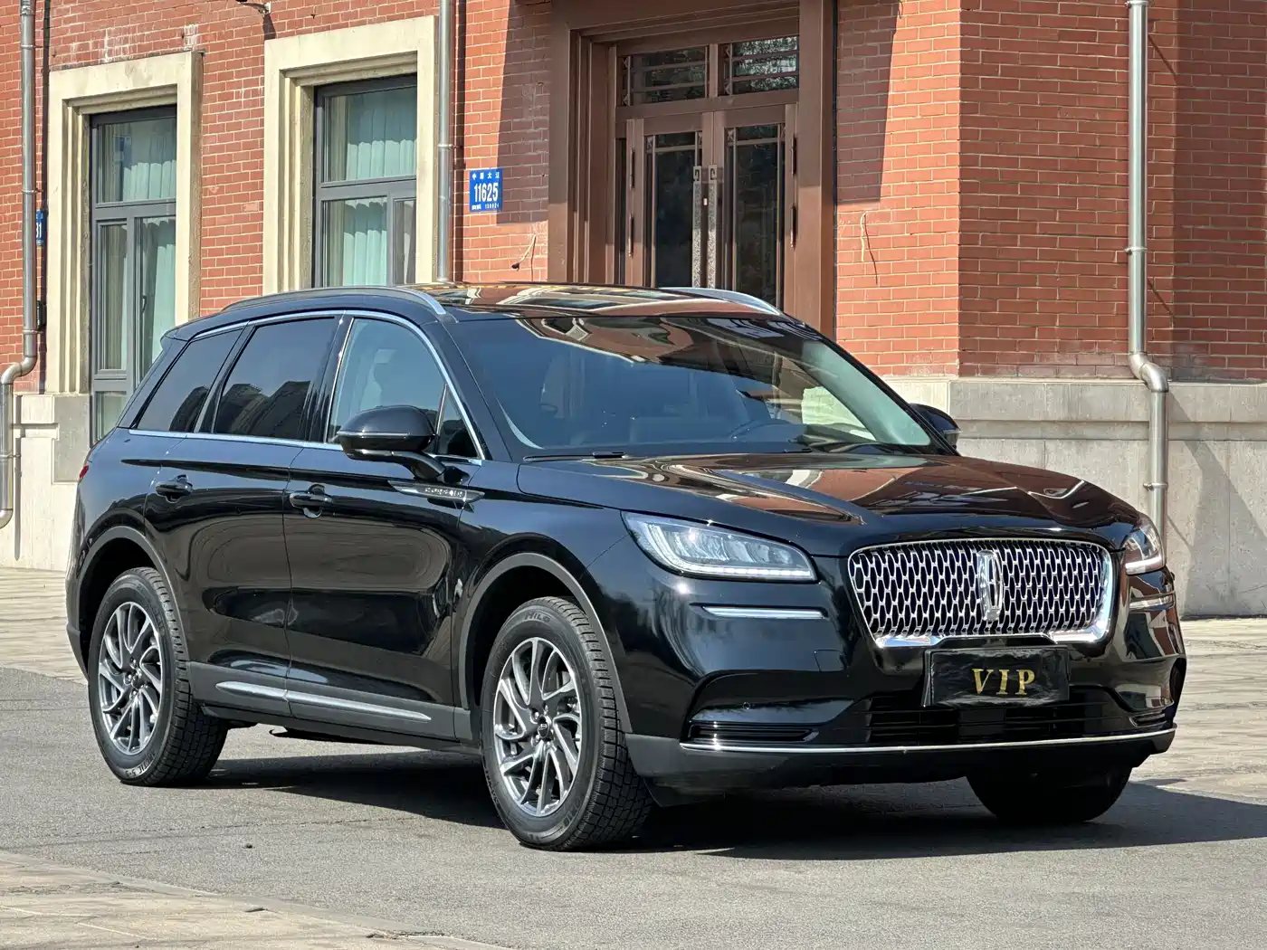 LINCOLN ADVENTURER