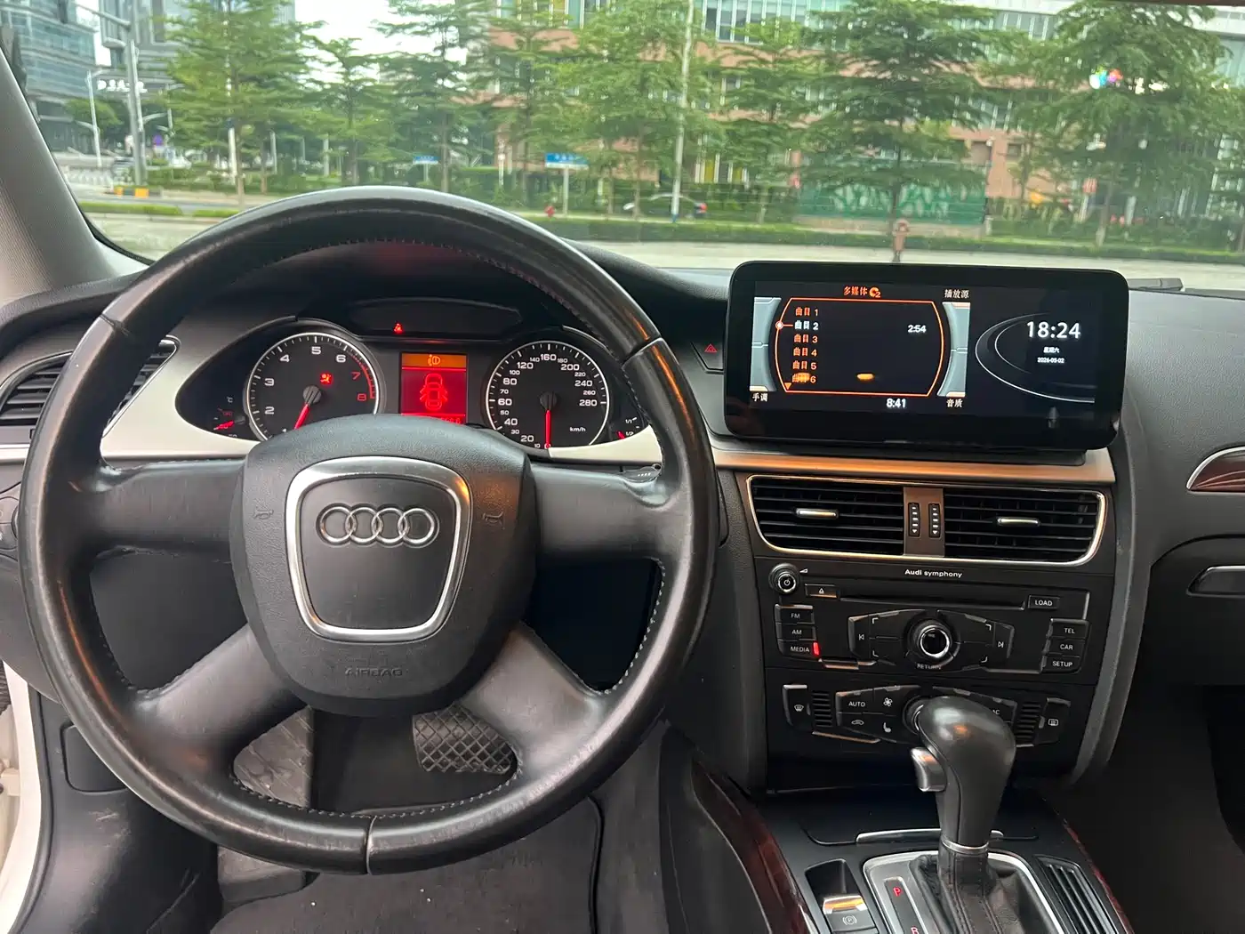 Audi A4L 2010 2.0 TFSI Comfort фото 23
