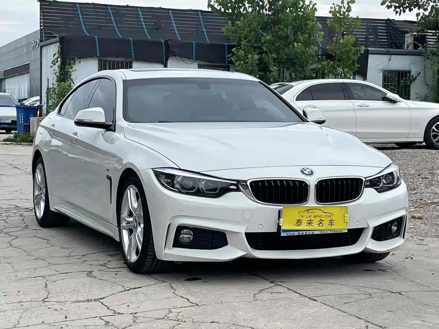 BMW 4 Series 2017 425i Gran Coupe Leading M Sport Package фото 2