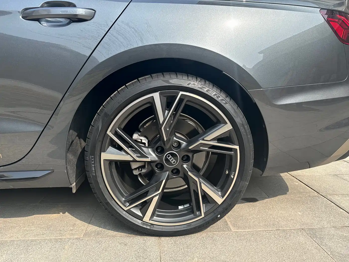 Audi A4L 2024 40 TFSI quattro RS Kit Speed Edition фото 14