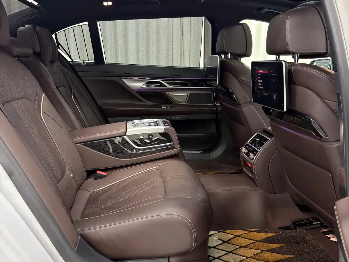 BMW 7 Series 2018 730Li Premium Type M Sport Package фото 19