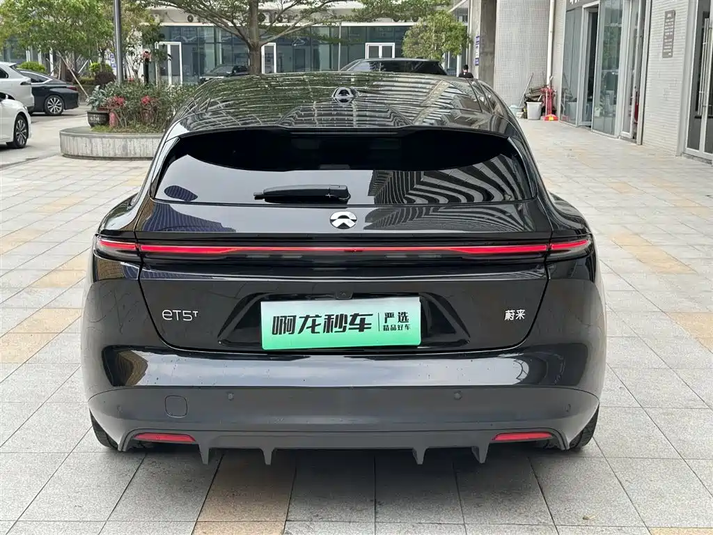 NIO NIO ET5T