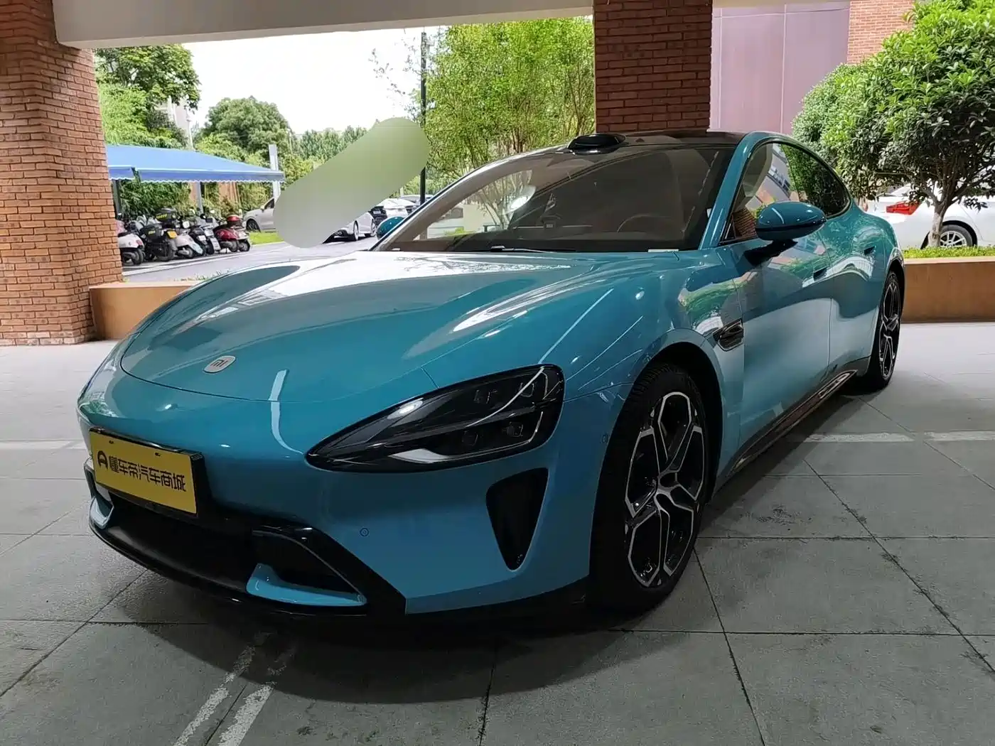 Xiaomi SU7 2024