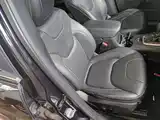 Фото 25 - Jeep Cherokee