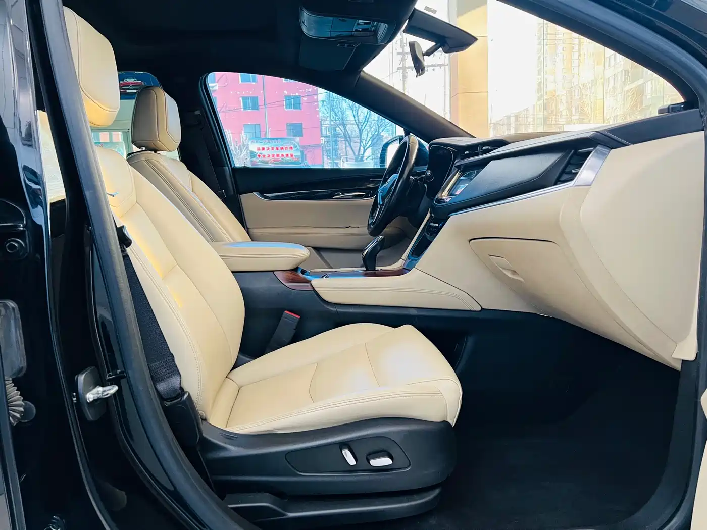 Cadillac XT5 2016 25T Technology Model фото 21