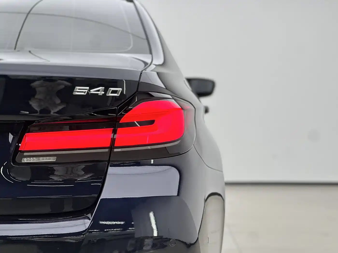BMW 5 Series 2022 Facelift 530Li Leading M Sport Package фото 13